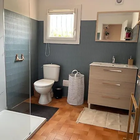 Bas De Villa 70M2 Independant Avec Espace Jacuzzi Prive Le Lavandou Exterior photo